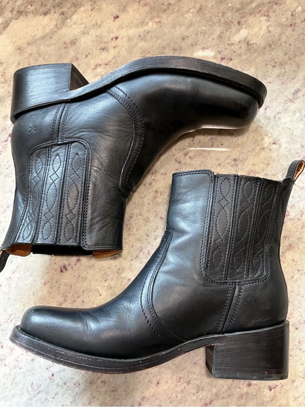 Frye Campus Chelsea Black W’s Size 9 - Picture 6 of 7